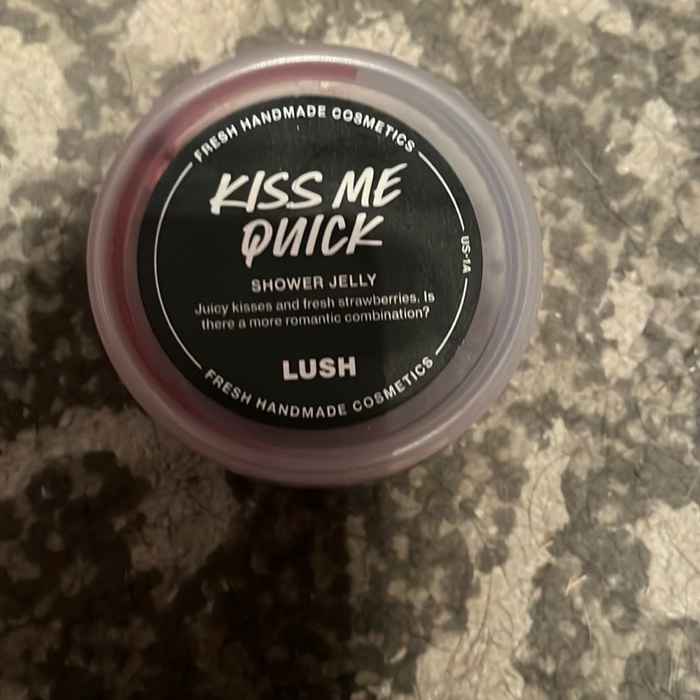 Lush cosmetics Kiss me Quick shower jelly